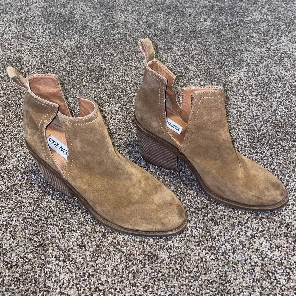 Steve Madden Split Ankle Bootie